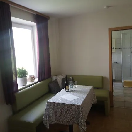 Nocleg ze śniadaniem Bed And Breakfast By Tiny Winery Neumagen-Dhron